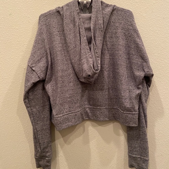 Cropped Under Armour Hoodie - Picture 2 of 4